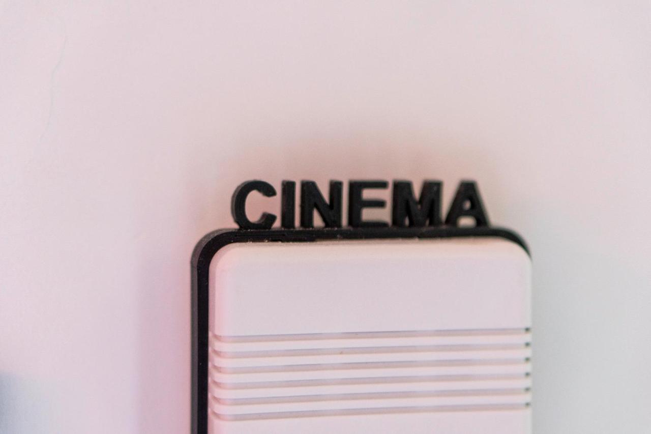Roma Reva: Design Et Home Cinema Nimes Luaran gambar